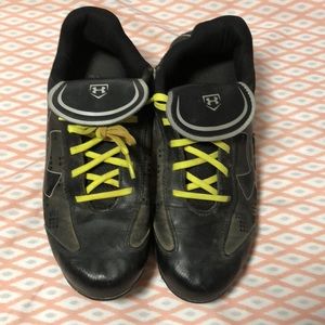 UnderArmor softball cleats